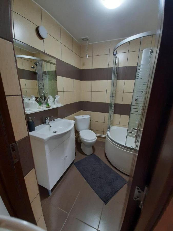 Serbeca Brosteni Exteriör bild